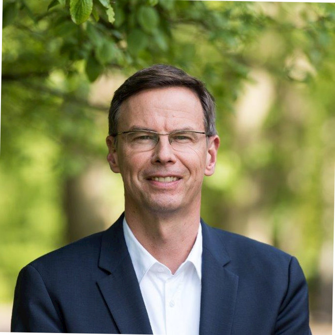Dr. Kai Richter